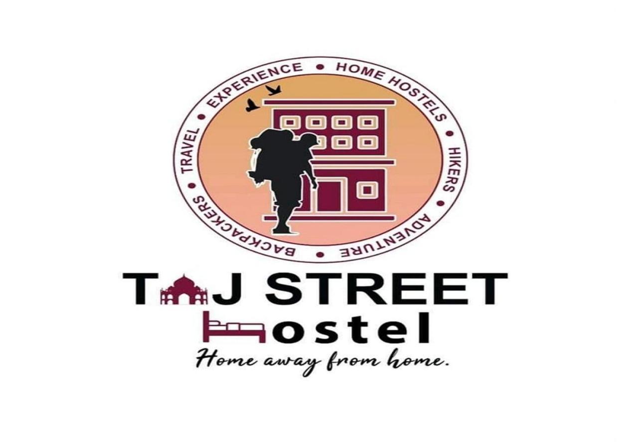 Taj Street Hostel Агра Екстериор снимка